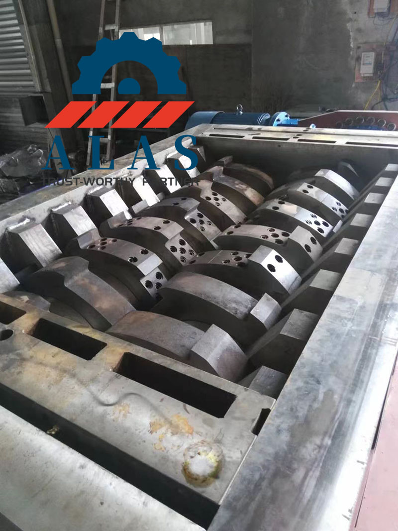 Easy Maintenance Dual Shaft Shredder Cutting Chamber - ALAS ALAS ensambló cuchillas trituradoras de doble eje modulares de cambio rápido dentro de la cámara de corte