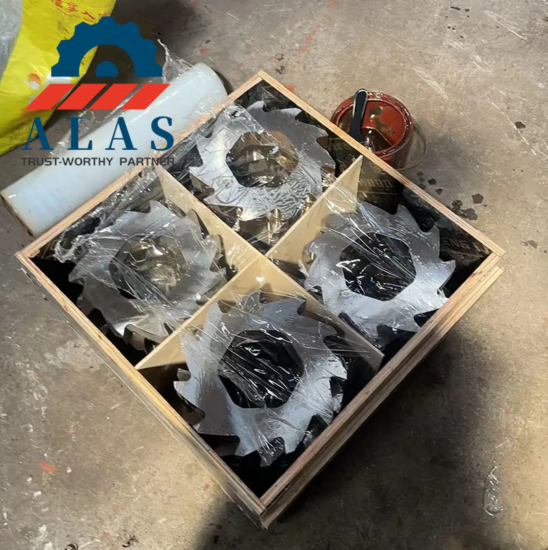 Safe Maritime Shipping Packaging for ALAS Industrial Blades Embalaje de aceite antioxidante y película estirable de las cuchillas trituradoras de doble eje ALAS en cajas de madera de alta resistencia para exportación