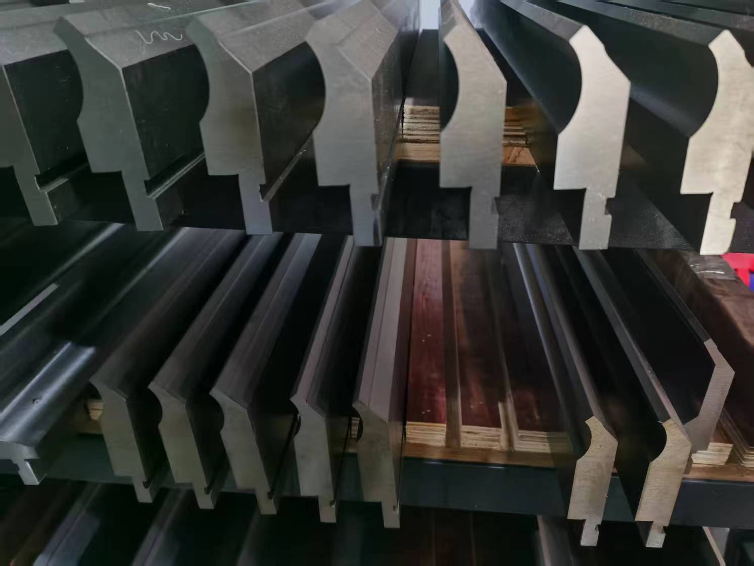 -inventario-de-almac&eacute;n-de-herramientas-de-prensa-freno-03-inventario-de-almac&eacute;n- 