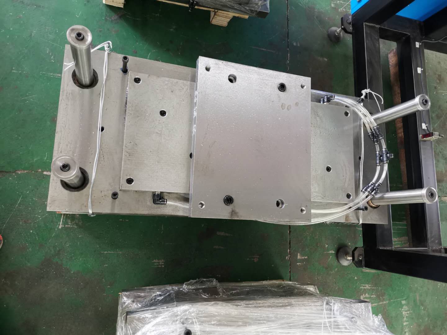 Unidad de troquelado y conformado-03 