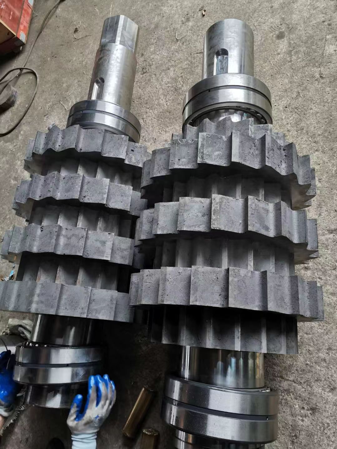 Conjunto-de-eje-de-trituradora-doble-con-cuchillas-06-conjunto-de 