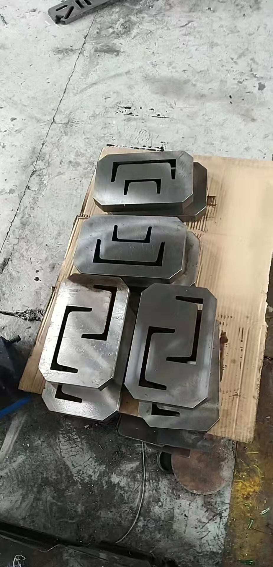 Herramientas de trabajo de hierro