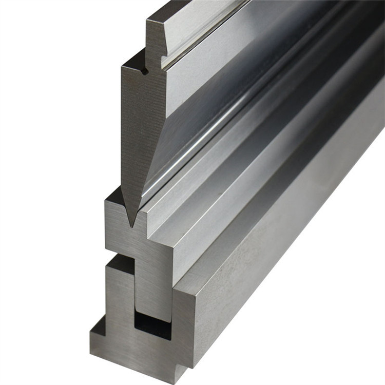 Herramental multifuncional para plegadora de chapa fabricado en acero 42CrMo con tecnología HardnessMap QC.