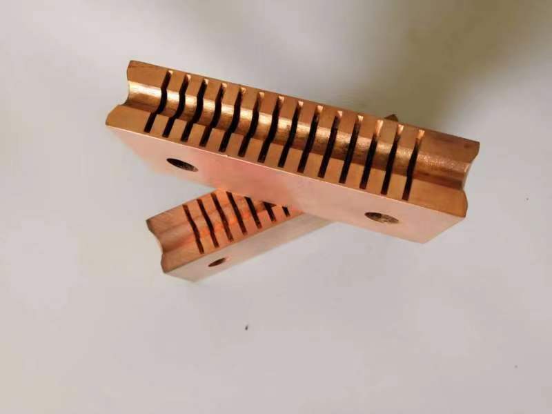 Abrazaderas de barras de refuerzo para cimientos de pilotes de pretensado