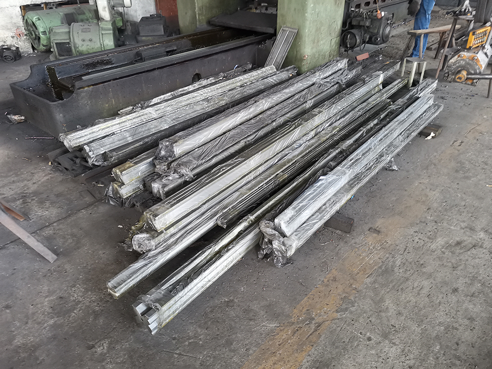 Troquel de plegadora de 4 vías