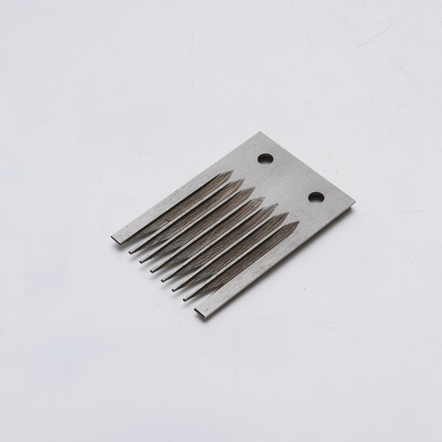 Cuchillas dentadas de alta precisión para el recorte de rebabas de caucho en neumáticos, tratadas al vacío.