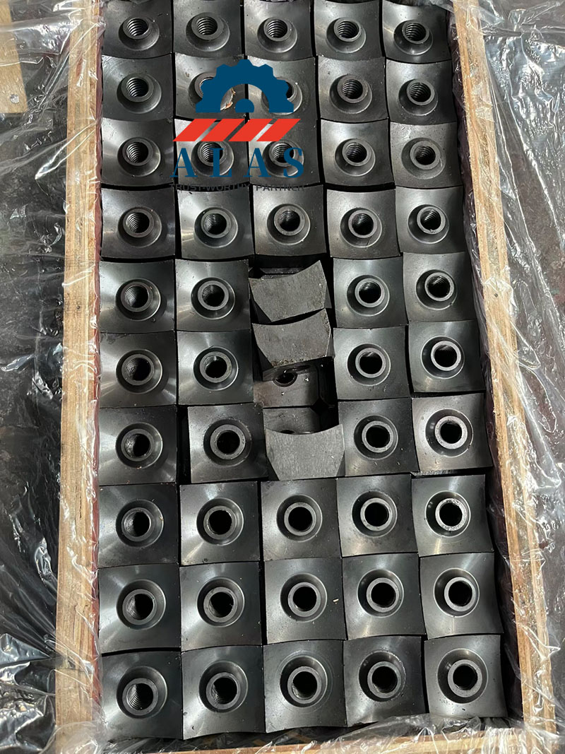 Cuchillas trituradoras c&oacute;ncavas cuadradas de alta resistencia ALAS y bloques segmentados para reducci&oacute;n de tama&ntilde;o de pl&aacute;stico industrial de m&uacute;ltiples ejes