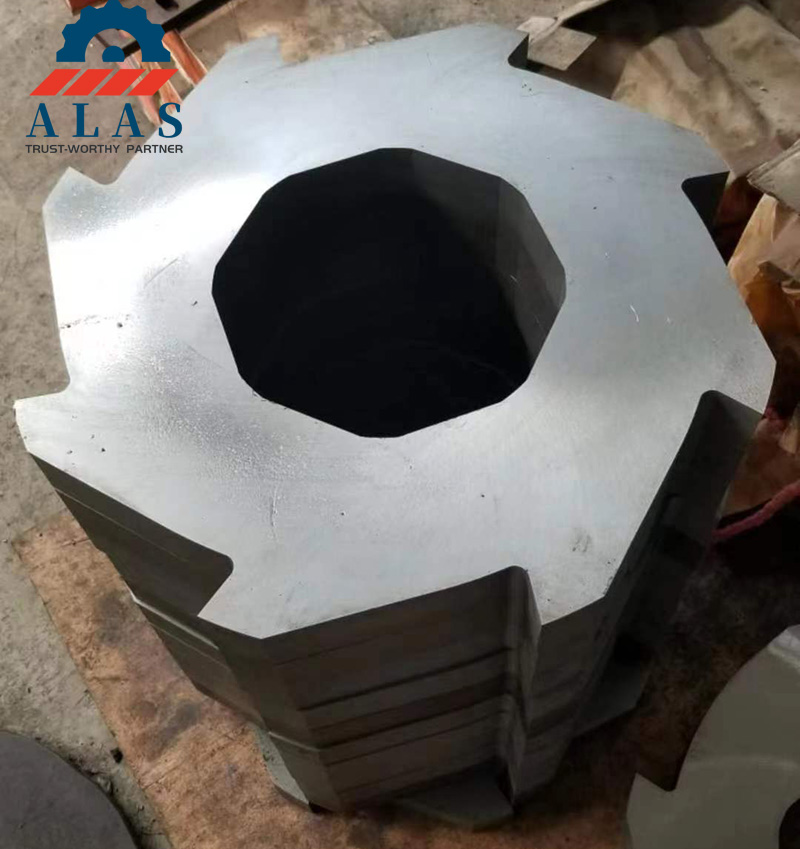 Cuchillas trituradoras de garras m&uacute;ltiples de alta resistencia fabricadas en acero 9CrSi, ideales para el reciclaje de residuos ligeros y medianos.
