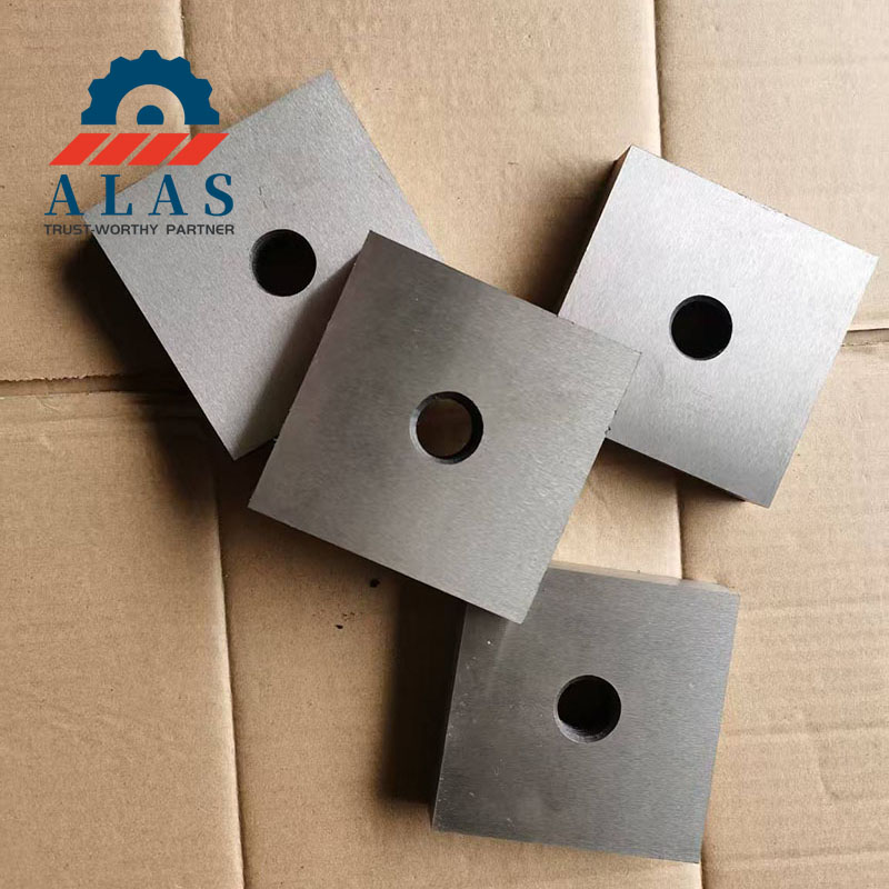 Cuchillas para m&aacute;quina cortadora de armaduras cuadradas con agujero central avellanado compatibles con m&aacute;quinas SIMA